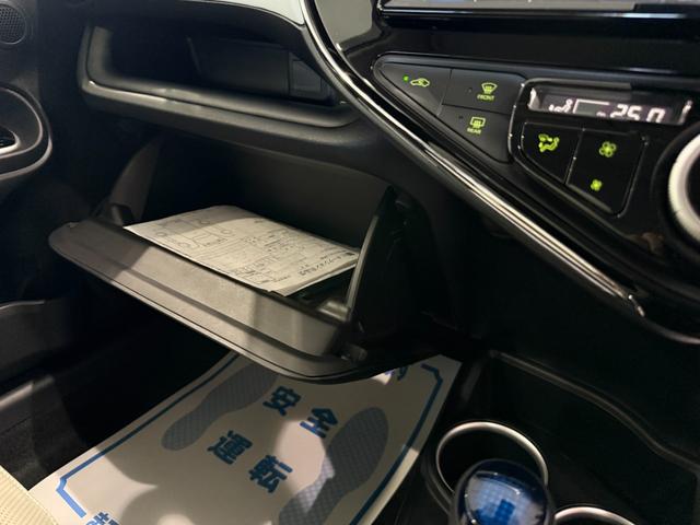 アクア Ｇソフトレザーセレクション　スマートキー　メモリーナビ　ワンセグ　ＣＤ　ＢＴ　バックカメラ　ＥＴＣ　ドラレコ　レザーシート　フォグランプ　１５インチＡＷ（14枚目）