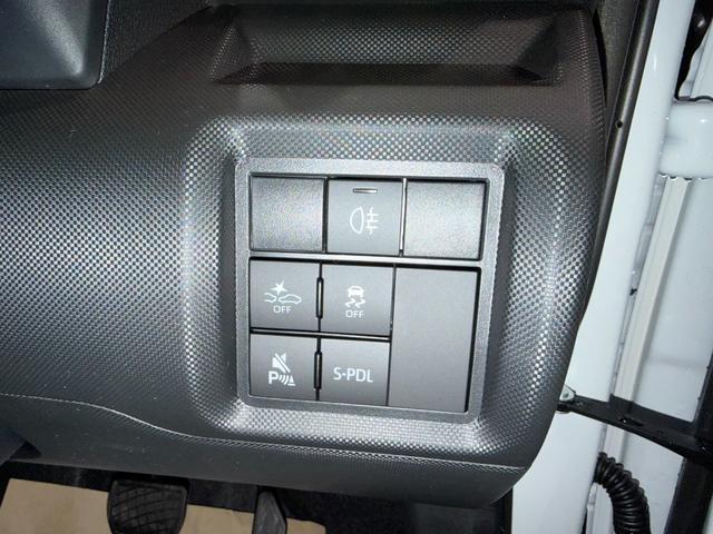 ライズ Ｚ　９インチナビ　フルセグ　パノラマビューモニター　ＬＥＤライト　フォグランプ　シートヒーター　スマートキー　１７インチＡＷ（8枚目）