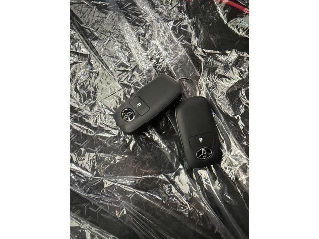 ライズ Ｚ　９インチナビ　フルセグ　パノラマビューモニター　ＬＥＤライト　フォグランプ　シートヒーター　スマートキー　１７インチＡＷ（16枚目）