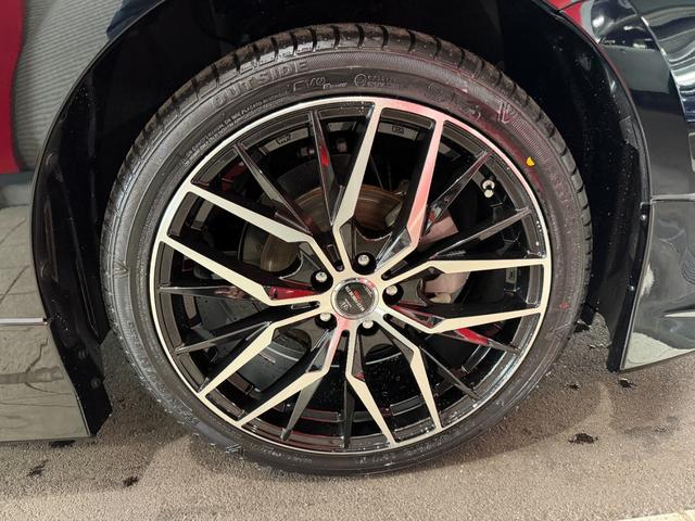 プリウス Ｓ　ナビ　バックカメラ　社外エアロ　ＥＴＣ　ドライブレコーダー　ＬＥＤライト　スマートキー　社外１８ＡＷ　クリアランスソナー　レーダークルーズコントロール　ＡＣ１００Ｖ電源（18枚目）