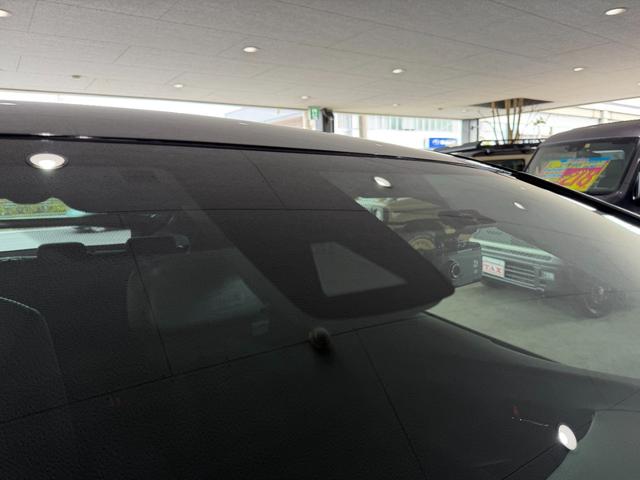 プリウス Ｓ　ナビ　バックカメラ　社外エアロ　ＥＴＣ　ドライブレコーダー　ＬＥＤライト　スマートキー　社外１８ＡＷ　クリアランスソナー　レーダークルーズコントロール　ＡＣ１００Ｖ電源（19枚目）