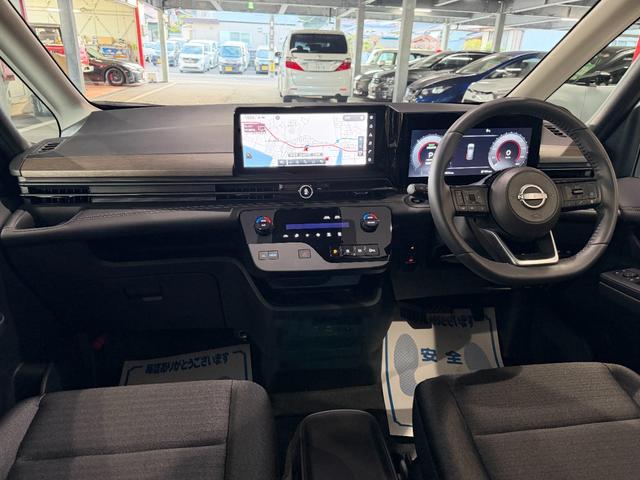 セレナ ｅ－パワー　ハイウェイスターＶ　１２．３インチ日産コネクトナビ　フルセグ　アラウンドビューモニター　インテリジェントミラー　プロパイロット　両側パワースライド　ドラレコ前後　ＬＥＤライト　ＥＴＣ２．０　スマートキー　１６インチＡＷ（4枚目）