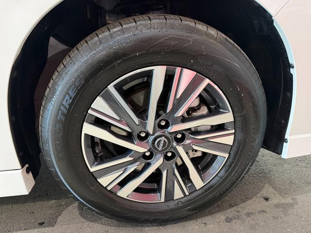 セレナ ｅ－パワー　ハイウェイスターＶ　１２．３インチ日産コネクトナビ　フルセグ　アラウンドビューモニター　インテリジェントミラー　プロパイロット　両側パワースライド　ドラレコ前後　ＬＥＤライト　ＥＴＣ２．０　スマートキー　１６インチＡＷ（23枚目）