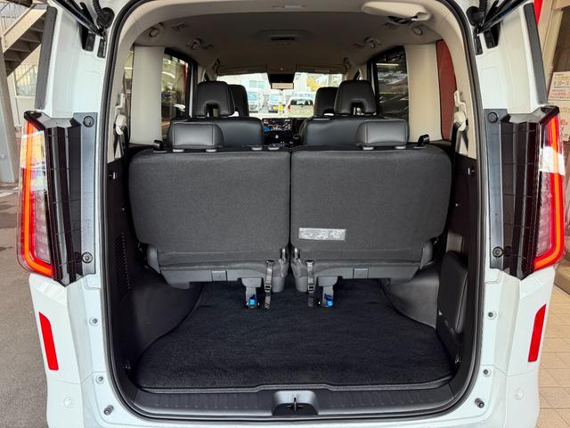 セレナ ｅ－パワー　ハイウェイスターＶ　１２．３インチ日産コネクトナビ　フルセグ　アラウンドビューモニター　インテリジェントミラー　プロパイロット　両側パワースライド　ドラレコ前後　ＬＥＤライト　ＥＴＣ２．０　スマートキー　１６インチＡＷ（27枚目）