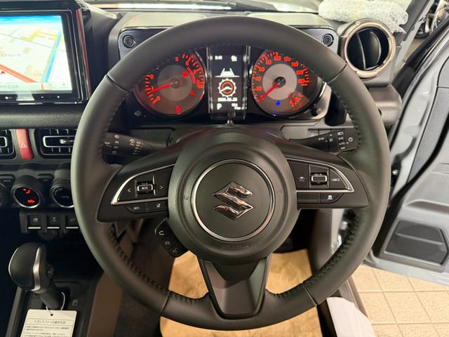 ジムニーシエラ JC 9インチナビ フルセグ シートヒーター LEDライト フォグランプ クリアランスソナー スマートキー 15インチAW アダプティブクルーズ セーフティサポート(8枚目)