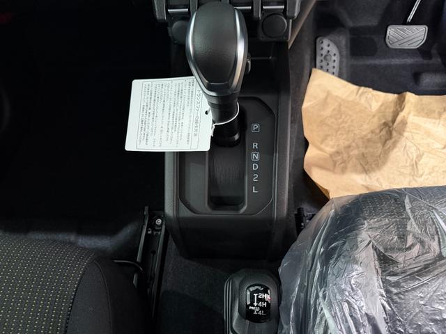 ジムニーシエラ JC 9インチナビ フルセグ シートヒーター LEDライト フォグランプ クリアランスソナー スマートキー 15インチAW アダプティブクルーズ セーフティサポート(12枚目)