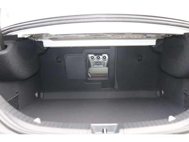CLA180 スポーツ レーダーセーフティーパッケージ ビ・Bluetooth・TV・CD/DVD・SD・USB・バックカメラ・ETC・シートヒーター・ハーフレザーシート・シートメモリー・革巻きステアリング(22枚目)