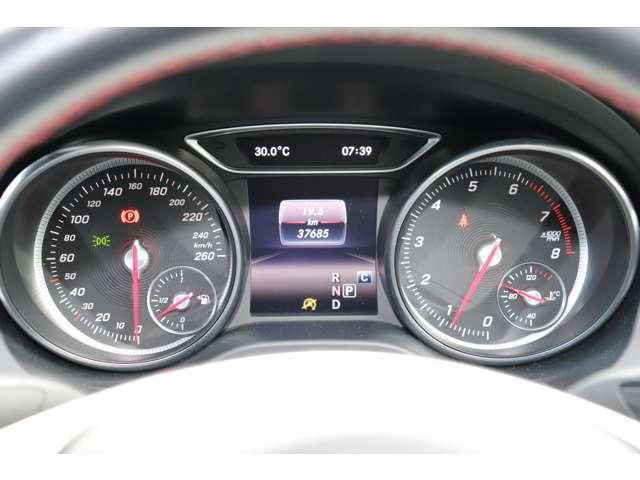 CLA180 スポーツ レーダーセーフティーパッケージ ビ・Bluetooth・TV・CD/DVD・SD・USB・バックカメラ・ETC・シートヒーター・ハーフレザーシート・シートメモリー・革巻きステアリング(26枚目)