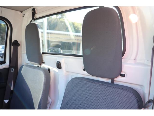ハイゼットトラック スタンダード 3方開/マニュアルエアコン/パワステ/ABS/荷台ゴムマット/ドアバイザー/ラジオ/5速MT/禁煙車(12枚目)
