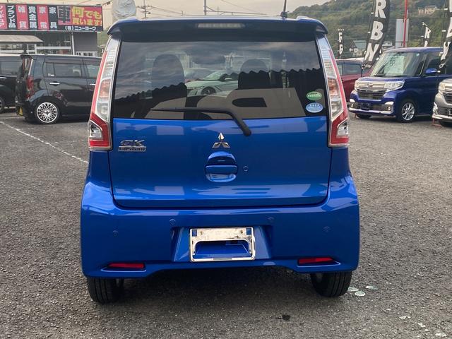 ｅＫカスタム Ｇセーフティパッケージ　オートハイビーム　ｉ－ｓｔｏｐ　Ｂｌｕｅｔｏｏｔｈ　シートヒータ　ＥＴＣ　ナビ　バックカメラ　スマートキー＆プッシュスタート　横滑り防止　オートエアコン　パワーウィンドウ　サイドカメラ　ＡＢＳ（9枚目）