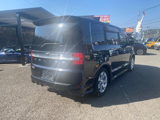 デリカＤ：５ ローデスト　Ｇ　パワーパッケージ　フリップダウンモニター　ダブルエアコン　オートクルーズ　ナビ　スマキー　ＰＳ　ＰＷ　ＡＢＳ　ＥＴＣ　横滑り防止　３列シート　衝突安全ボディ　盗難防止システム　フルフラット　キーレス　エアコン（7枚目）