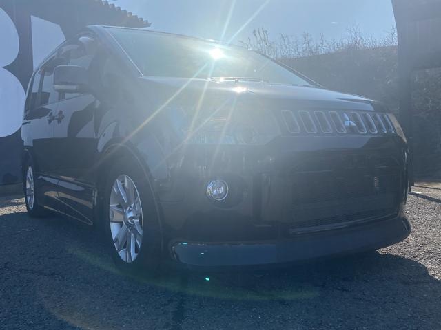 デリカＤ：５ ローデスト　Ｇ　パワーパッケージ　フリップダウンモニター　ダブルエアコン　オートクルーズ　ナビ　スマキー　ＰＳ　ＰＷ　ＡＢＳ　ＥＴＣ　横滑り防止　３列シート　衝突安全ボディ　盗難防止システム　フルフラット　キーレス　エアコン（11枚目）