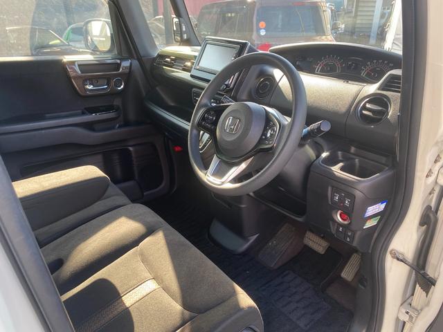 Ｎ－ＢＯＸカスタム Ｇ・Ｌホンダセンシング　ベンチ　助手席エアバック　クリソナ　フルフラットシート　エアＢ　オートＬＥＤ　バックアイカメラ　キーフリーシステム　スマートキーＰスタート　レーンアシスト　クルーズコントロール　盗難防止システム　ＰＷ（17枚目）