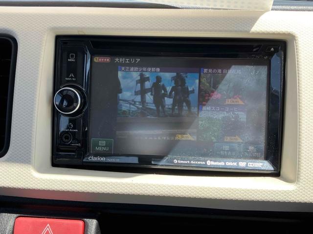アルト Ｆ　ナビ　ＴＶ　キーレスエントリー　盗難防止システム　ＡＢＳ　ＥＳＣ　ＣＤ　ＤＶＤ再生　ＵＳＢ　Ｂｌｕｅｔｏｏｔｈ　衝突安全ボディ　エアコン　パワーステアリング　パワーウィンドウ　５速オートギヤシフト（4枚目）