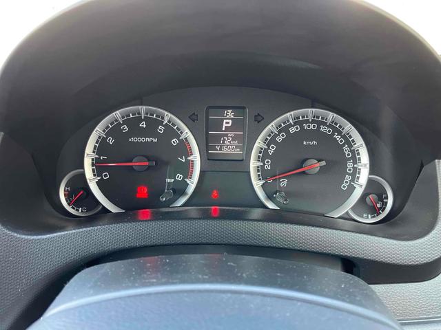 スイフト ＸＧ　スマートキー２個　電動格納ミラー　ＣＶＴ　盗難防止システム　衝突安全ボディ　記録簿　ＡＢＳ　ＥＳＣ　ＣＤ　エアコン　パワーステアリング　パワーウィンドウ（6枚目）