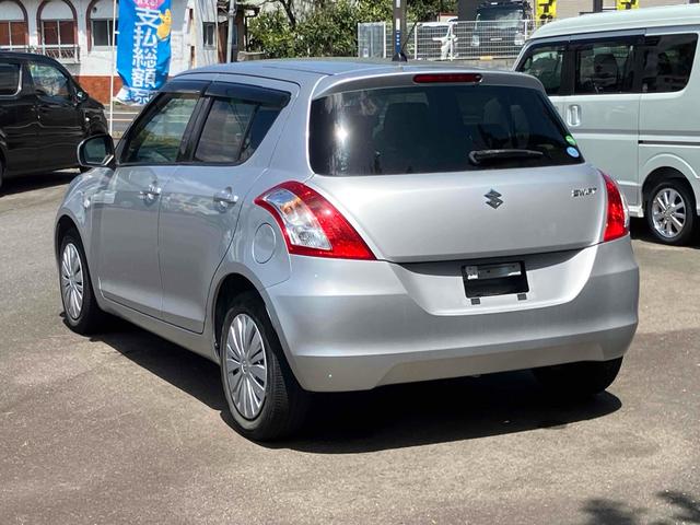 スイフト ＸＧ　スマートキー２個　電動格納ミラー　ＣＶＴ　盗難防止システム　衝突安全ボディ　記録簿　ＡＢＳ　ＥＳＣ　ＣＤ　エアコン　パワーステアリング　パワーウィンドウ（18枚目）