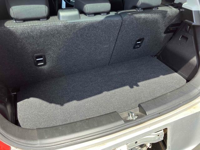 スイフト ＸＧ　スマートキー２個　電動格納ミラー　ＣＶＴ　盗難防止システム　衝突安全ボディ　記録簿　ＡＢＳ　ＥＳＣ　ＣＤ　エアコン　パワーステアリング　パワーウィンドウ（20枚目）