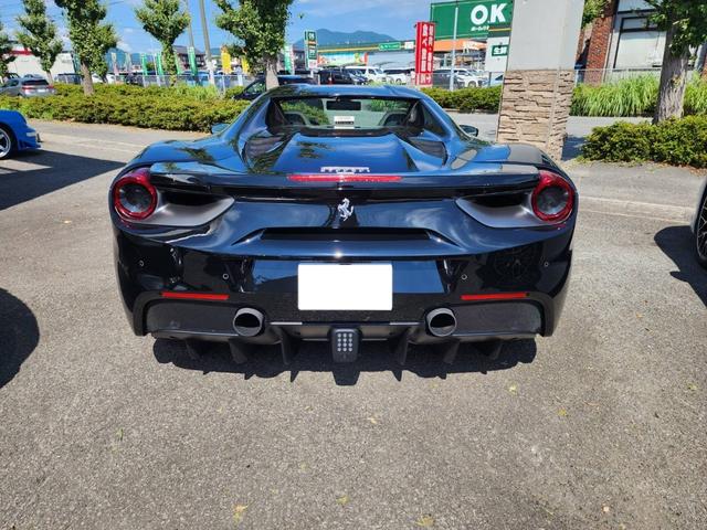 ４８８スパイダー 　電動オープン、革シート、スマートキー、ＬＥＤヘッドライト、純正アルミ（5枚目）