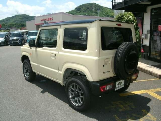 ジムニー ＸＣ　／４ＷＤ／ＡＴ４速／ターボ／衝突被害軽減ブレーキ／車線逸脱警報／アクセル踏み間違い防止／自動ハイビーム／障害物センサー／ＬＥＤライト／両席シートヒーター／スマートキー／ＥＴＣ車載器／純正アルミホイール（20枚目）