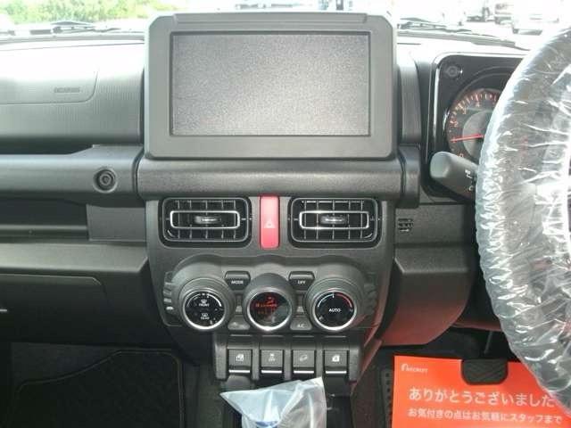 ジムニー ＸＣ　４ＷＤ／スズキセーフティサポート／ＬＥＤヘッドライト／スマートキー／１６インチアルミホイール／運転席・助手席シートヒータ（4枚目）