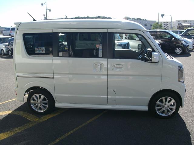 エブリイワゴン ＰＺターボスペシャル　ハイルーフ／デュアルカメラブレーキサポート／両側電動スライドドア／スマートキー／レーンアシスト／クリアランスソナー／ビルディセントコントロール／オートマチックハイビーム／ＬＥＤヘッドランプ（19枚目）