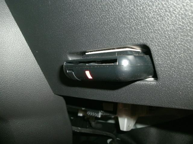 ハイゼットカーゴ ＤＸ　キーレス／ＡＭ・ＦＭラジオ／ＥＴＣ／両側スライドドア／アイドリングストップ／クリアランスソナー／衝突被害軽減ブレーキ（7枚目）