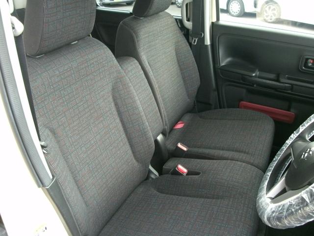 スペーシア ハイブリッドＸ　８インチメモリーナビ／スリムサーキュレーター／運転席シートヒーター／両側電動スライドドア／スマートキー（13枚目）