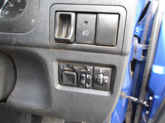 ＡＺオフロード ＸＣ　／４ＷＤ／ターボ／ＡＴ４速／純正アルミホイール／ルーフレール／背面タイヤ＆カバー／電動格納ドアミラー／タイミングチェーン／エアコン／パワステ／パワーウインドウ（13枚目）
