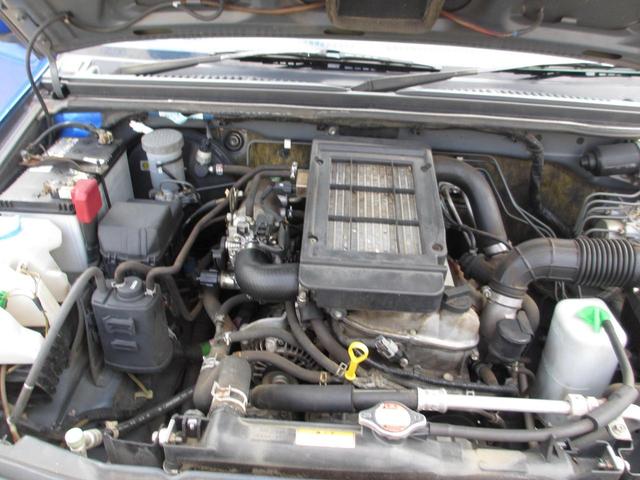 ＡＺオフロード ＸＣ　／４ＷＤ／ターボ／ＡＴ４速／純正アルミホイール／ルーフレール／背面タイヤ＆カバー／電動格納ドアミラー／タイミングチェーン／エアコン／パワステ／パワーウインドウ（17枚目）