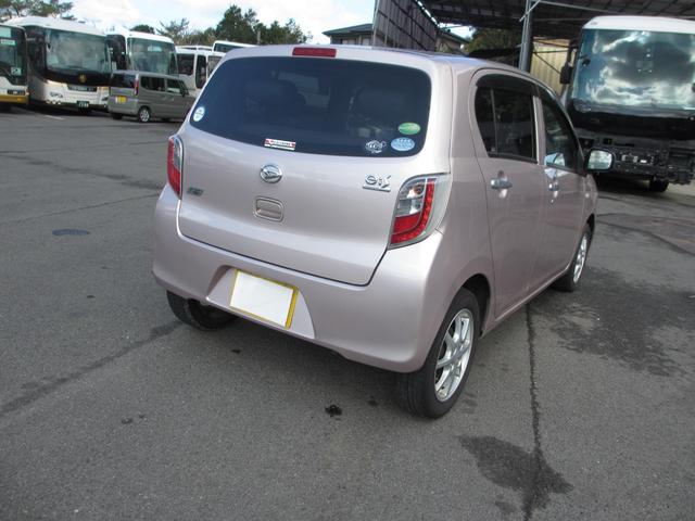 ミライース Ｘ　車検８年２月　電動格納ミラー　キーレスエントリー　ＣＶＴ　アイドリングストップ　ＣＶＴ　エアコン　パワステ　パワーウインドウ　走行６．５万ｋｍ（7枚目）