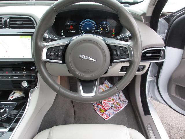 ＸＥ ＸＥ　プレステージ　革シート　車検８年１２月　パワーシート　１８インチオプションホイル（11枚目）