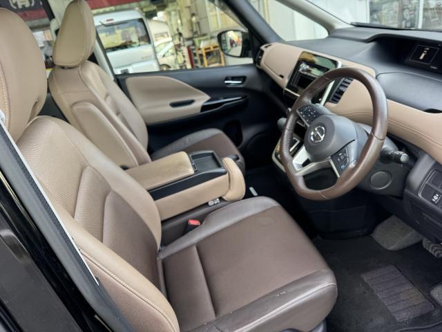 セレナ 　ハイウェイスターＧ　プロパイロットエディション　両側パワースライドドア・電動パーキングブレーキ（12枚目）