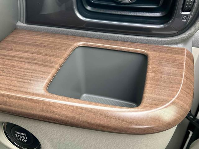 アルトラパンＬＣ Ｘ　全周囲カメラ　クリアランスソナー　レーンアシスト　衝突被害軽減システム　オートライト　ＬＥＤヘッドランプ　スマートキー　アイドリングストップ　電動格納ミラー　シートヒーター　ベンチシート　ＣＶＴ（42枚目）