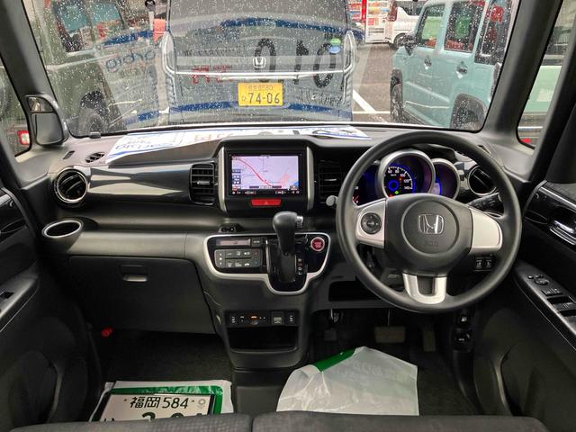 Ｎ－ＢＯＸカスタム Ｇ　ＳＳパッケージ　ドライブレコーダー　ＥＴＣ　バックカメラ　両側電動スライドドア　ナビ　ＴＶ　オートライト　ＨＩＤ　スマートキー　アイドリングストップ　電動格納ミラー　シートヒーター　ベンチシート　後席モニター　ＣＶＴ（2枚目）