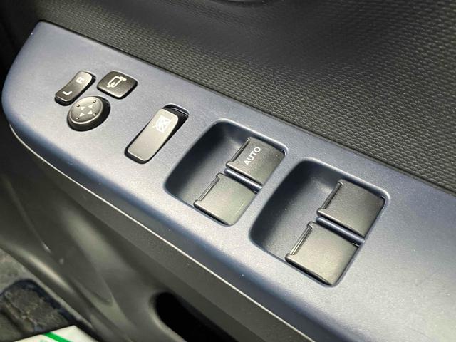 アルト ハイブリッドS クリアランスソナー レーンアシスト 衝突被害軽減システム オートライト キーレスエントリー アイドリングストップ 電動格納ミラー シートヒーター CVT 盗難防止システム ABS ESC CD(11枚目)