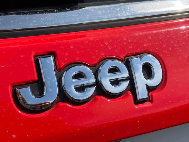 ジープ・コンパス ロンジチュード　ＥＴＣ　バックカメラ　クリアランスソナー　オートクルーズコントロール　レーンアシスト　衝突被害軽減システム　ナビ　ＴＶ　オートライト　ＬＥＤヘッドランプ　ヘッドライトウォッシャー　アルミホイール（25枚目）