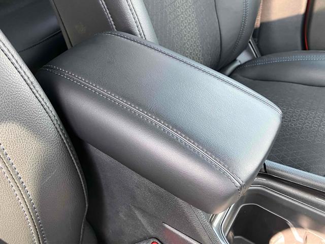 ジープ・コンパス ロンジチュード　ＥＴＣ　バックカメラ　クリアランスソナー　オートクルーズコントロール　レーンアシスト　衝突被害軽減システム　ナビ　ＴＶ　オートライト　ＬＥＤヘッドランプ　ヘッドライトウォッシャー　アルミホイール（47枚目）