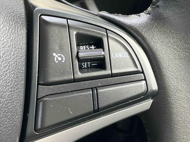 �������H�ŕ֗��ȃN���[�Y�R���g���[���@�\���t���Ă��܂���B���x��ݒ肷��ƃA�N�Z���𓥂܂Ȃ��Ă����̑��x�ő��邱�Ƃ��ł���̂ő����x�܂��鎖���ł��܂��ˁB