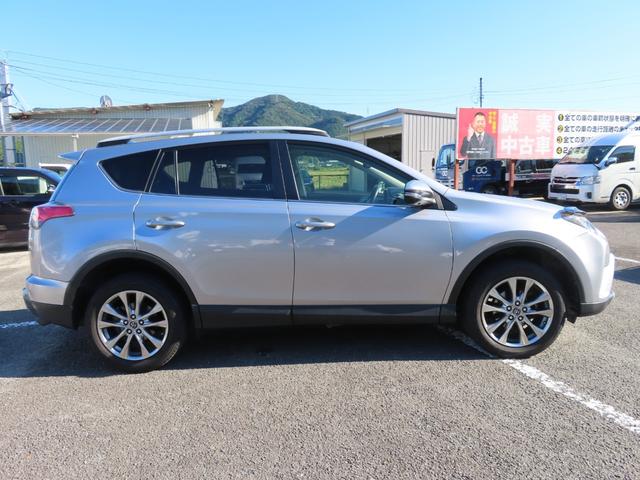 米国トヨタその他 ＡＷＤ　ＬＴＤ　ＲＡＶ４　ＥＵ仕様　４ＷＤ　左ハンドル　３６０度カメラ　社外ナビ　ＥＴＣ　車検令和６年１月　走行距離５８０００ｋｍ（8枚目）