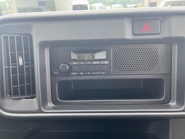 ハイゼットカーゴ ＤＸ　エアコン　パワステ　　ＦＭ／ＡＭチューナー　禁煙車　走行９千キロ台（18枚目）