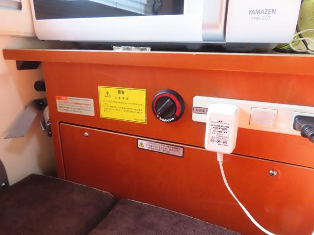 キャリイトラック KX KXグレード 走行充電 FFヒーター 外部充電入力 社外ナビTV リアテレビ ETC車載器 シンク レンジ シャワー POPアップルーフ 定員4人(29枚目)