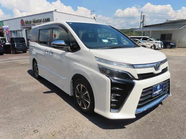 ヴォクシー ZS 煌 アルパインナビ&フリップダウンモニター 両側電動スライドドア 禁煙車 ETC トヨタセフティセンス ドライブレコーダー ETC レーンアシスト エアロ 3列シート 7人乗り(4枚目)
