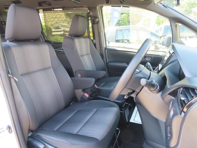 ヴォクシー ZS 煌 アルパインナビ&フリップダウンモニター 両側電動スライドドア 禁煙車 ETC トヨタセフティセンス ドライブレコーダー ETC レーンアシスト エアロ 3列シート 7人乗り(16枚目)