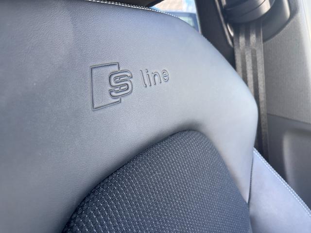 Ａ４ ２．０ＴＦＳＩクワトロ　Ｓラインパッケージ　４ＷＤ　ハーフレザー　左右パワーシート　禁煙車　１８インチ純正アルミホイール（35枚目）