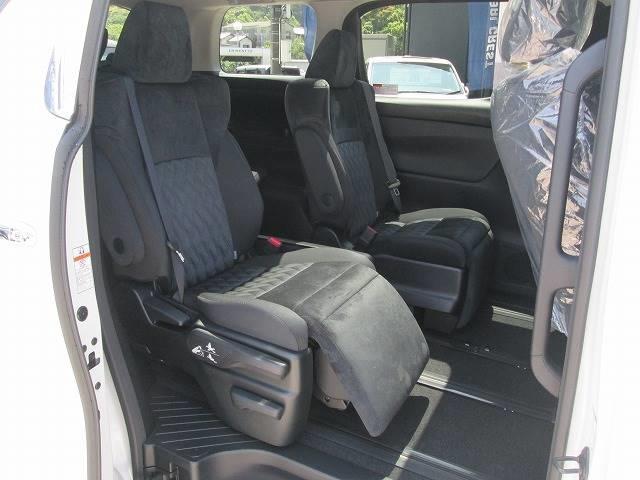 2.5ZA エディション セーフティP 7人 登録済未使用車(7枚目)