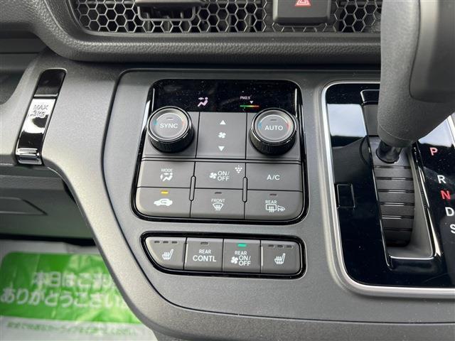スパーダ 登録済未使用車 禁煙車 両側電動スライドドア スマートキー プッシュスタート 盗難防止付システム アルミホイール オートクルーズコントロール LEDヘッドライト アイドリングストップ(12枚目)