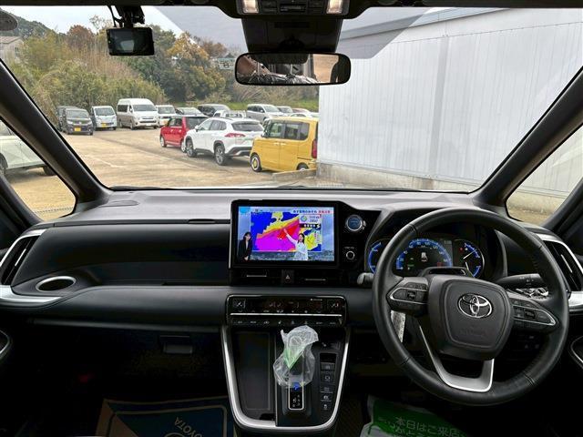 ヴォクシー ハイブリッドS-Z(2枚目)