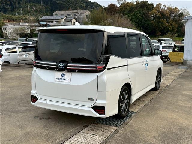 ヴォクシー ハイブリッドS-Z(3枚目)