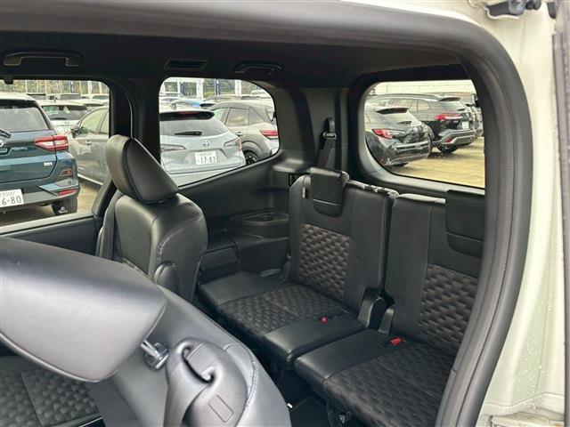 ヴォクシー ハイブリッドS-Z(12枚目)