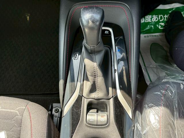 カローラスポーツ ハイブリッドG Z(27枚目)